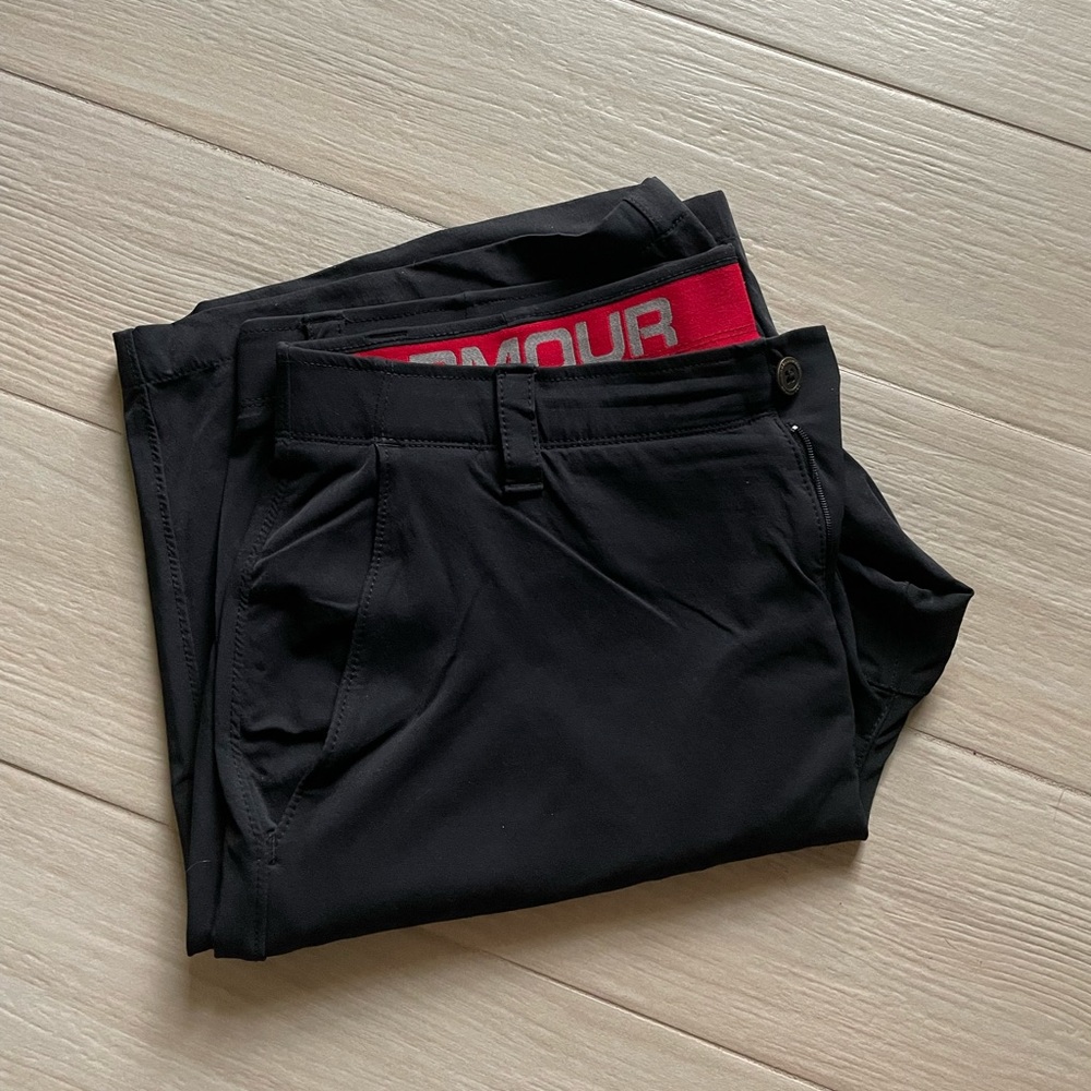 Under Armour golf shorts